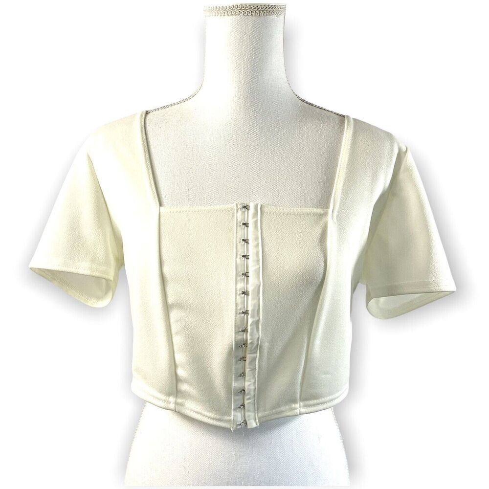 PrettyLittleThing Women's Size 12 Cream Hook-Eye Short Sleeve Crop Top